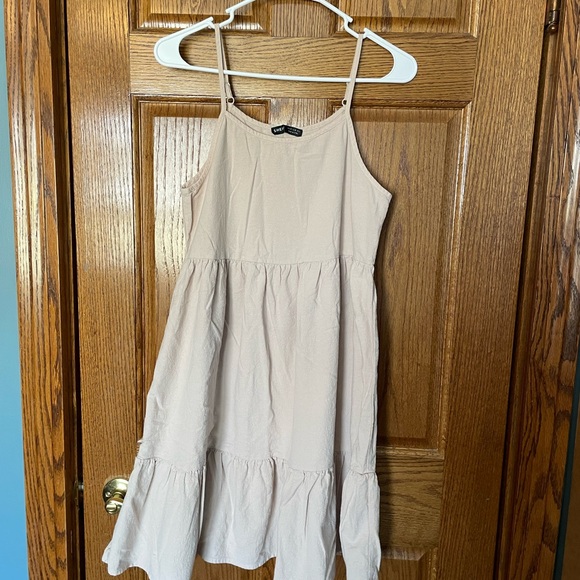 SHEIN Dresses & Skirts - 🦋3 for $10🦋 Beige Sleeveless Dress
